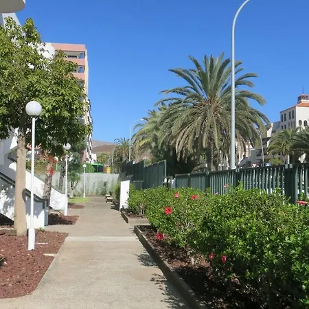Apartment 2-bedroom Near Beach And Golden Mile Playa de las Americas (Tenerife)