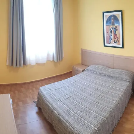 2-bedroom Near And Golden Mile Apartment
