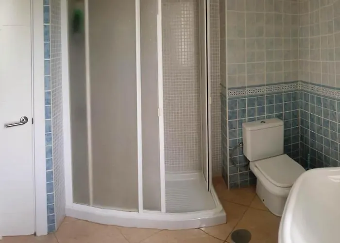 Apartment 2-bedroom Near And Golden Mile