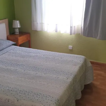 2-bedroom Near Beach And Golden Mile Apartament