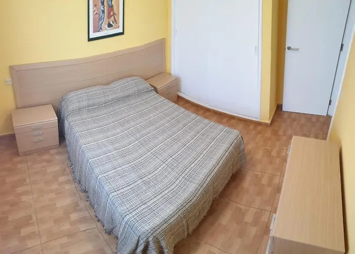 2-bedroom Near And Golden Mile *