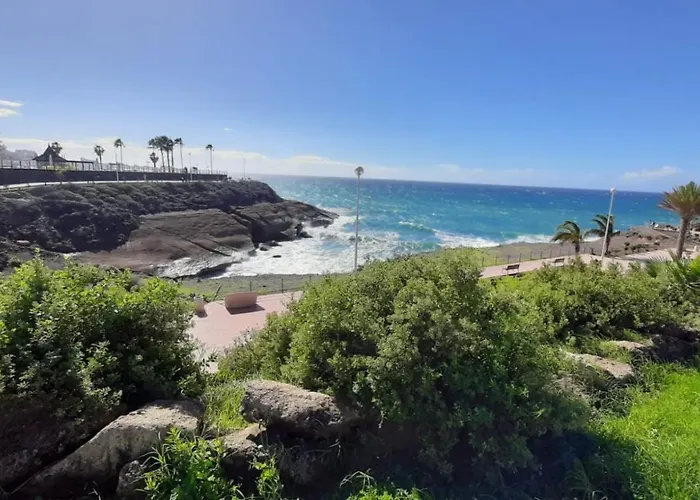 2-bedroom Near And Golden Mile Lejlighed